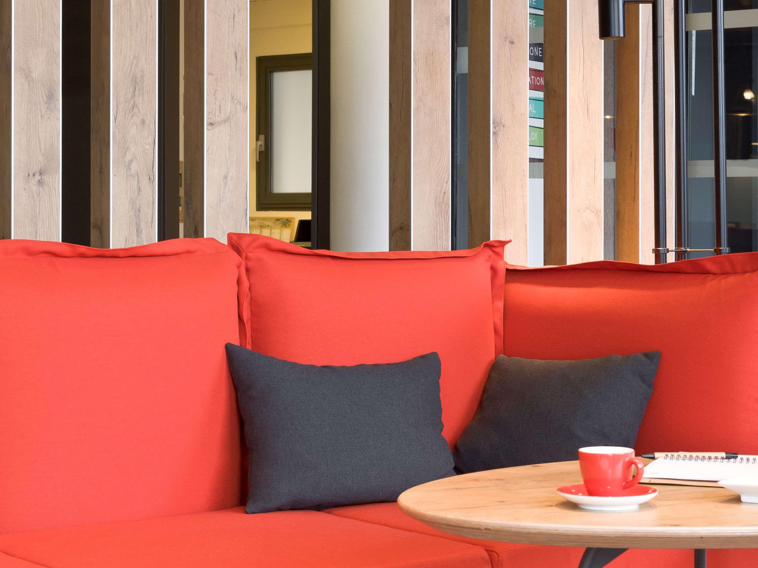 Ibis Bordeaux Centre - Gare Saint-Jean Hotell Exteriör bild