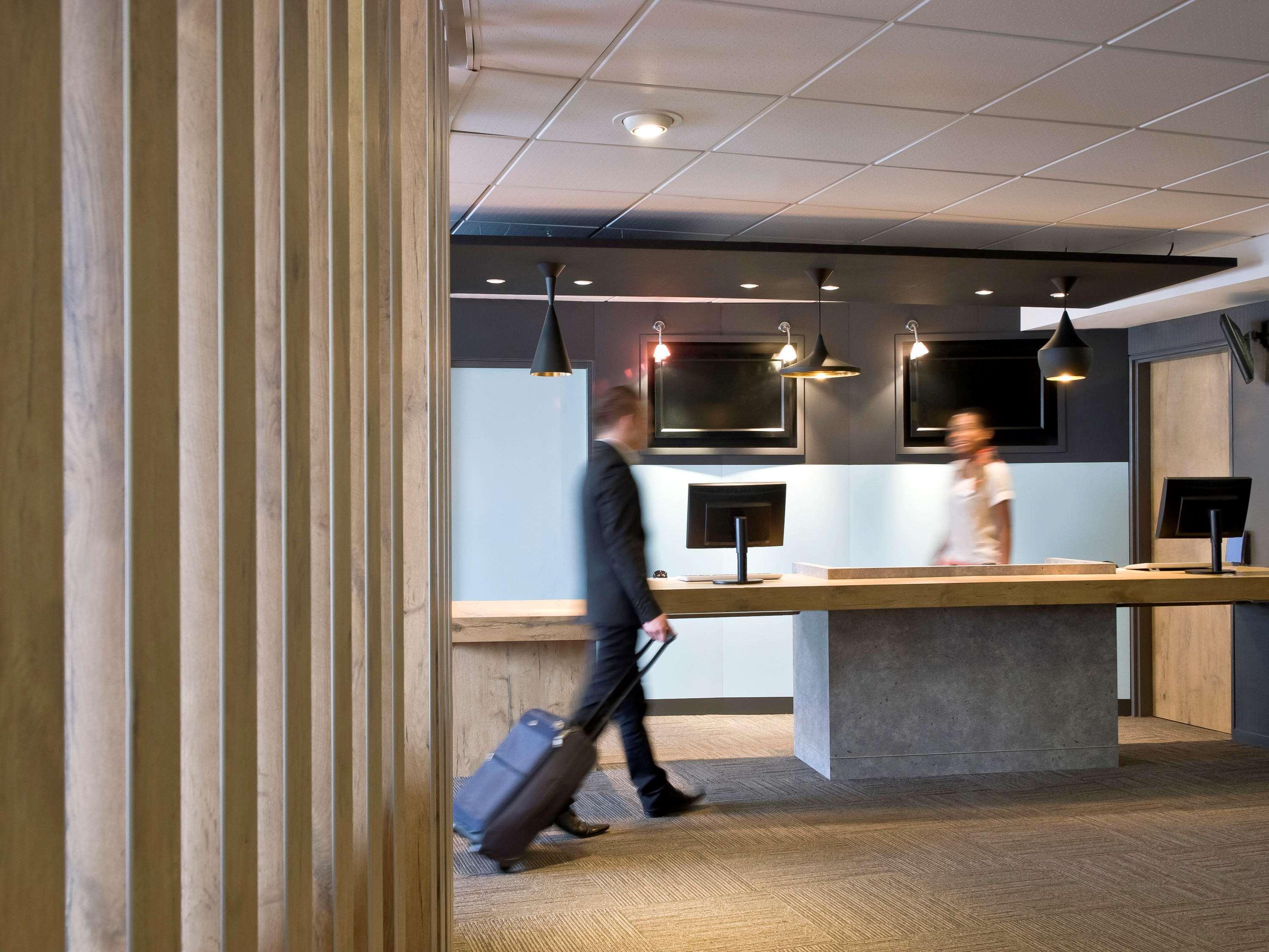Ibis Bordeaux Centre - Gare Saint-Jean Hotell Exteriör bild
